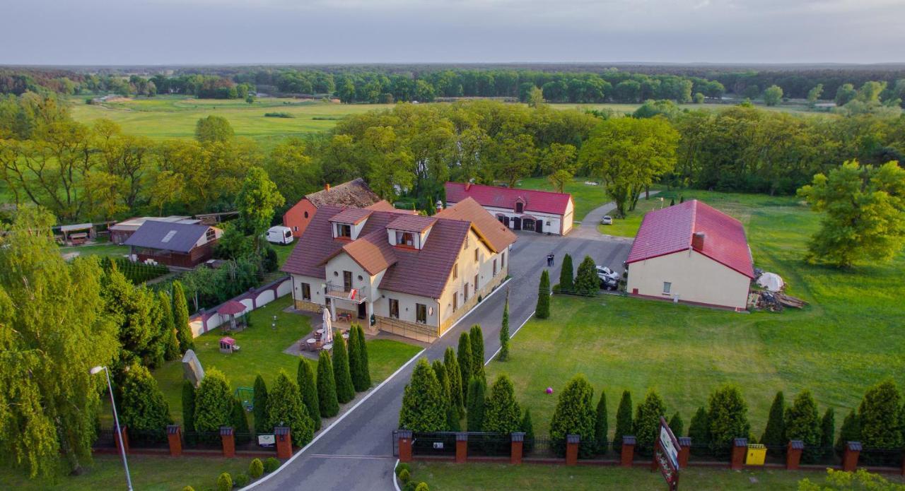 Hotel Radzewice Eksteriør bilde