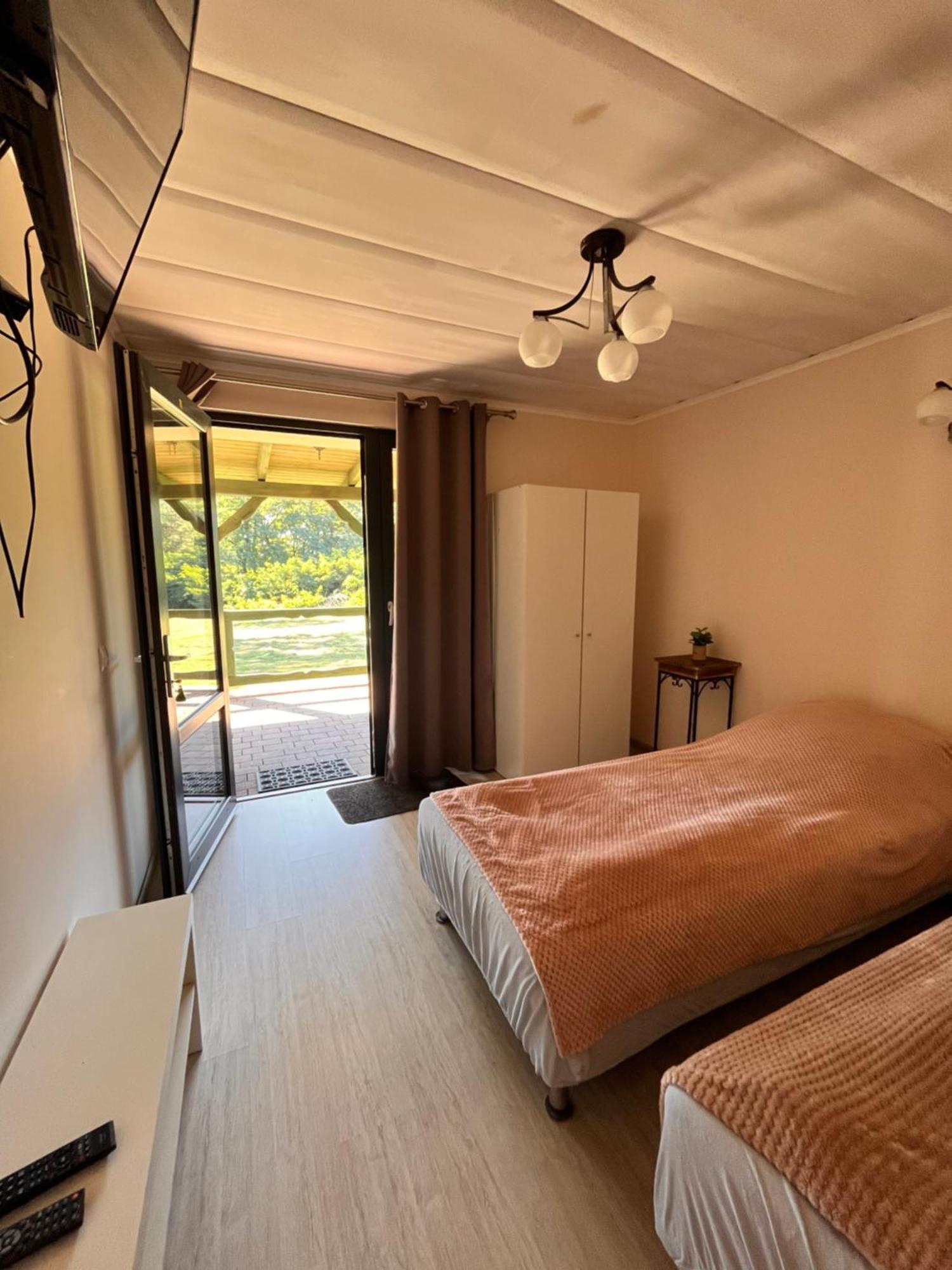 Hotel Radzewice Eksteriør bilde